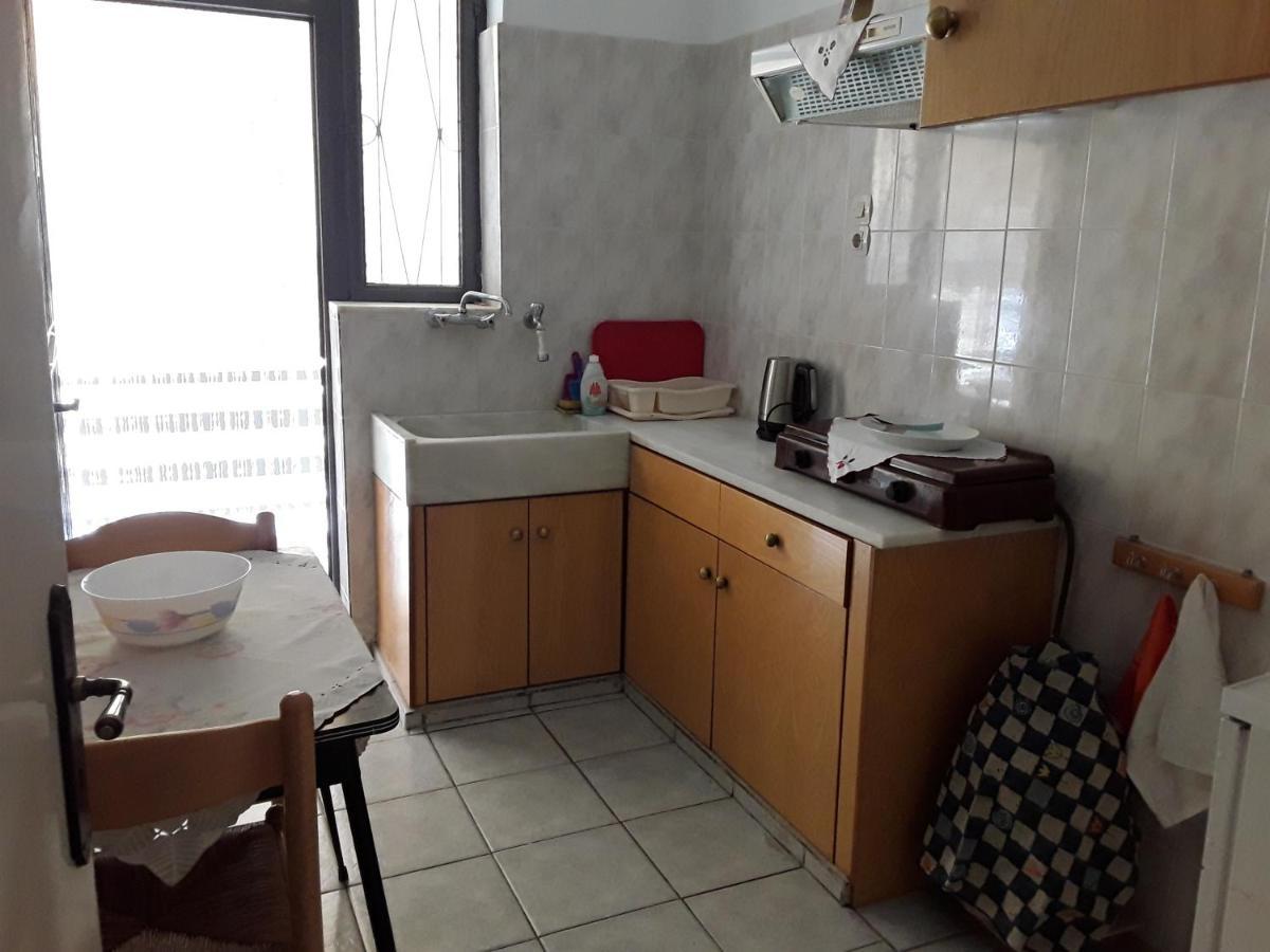 Γιαννουλα Κρετση Hotel Kamena Vourla Ngoại thất bức ảnh